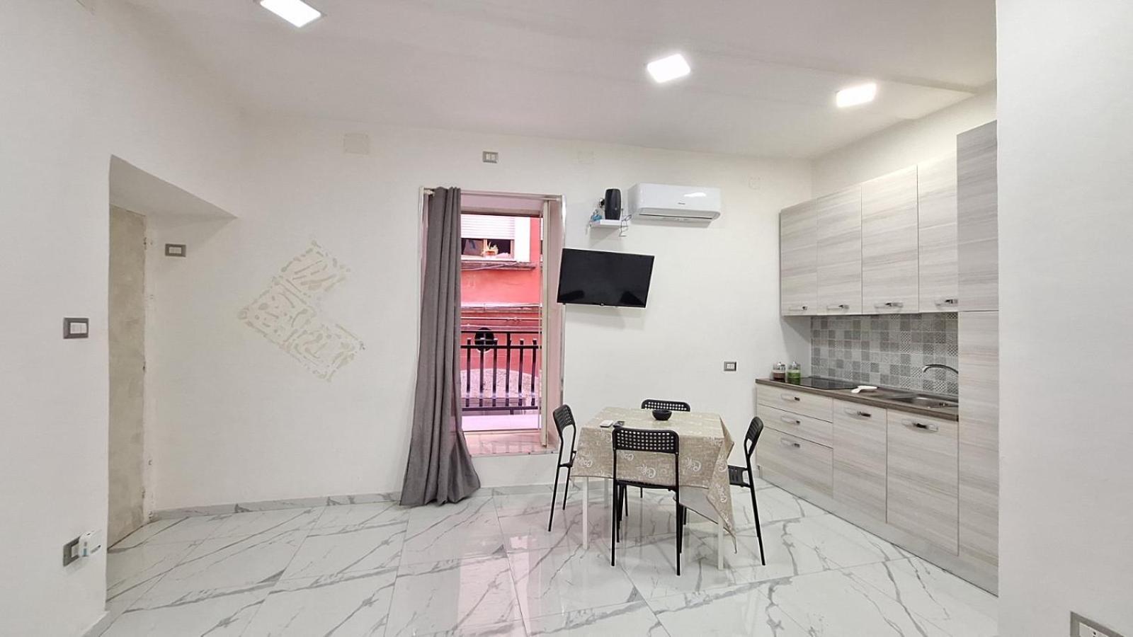 Diego_House Неаполь Екстер'єр фото